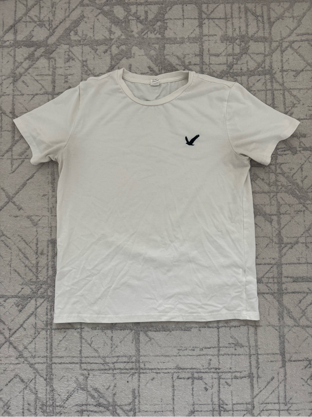SHEIN White Short Sleeve Crew T-Shirt with Black Bird Emblem